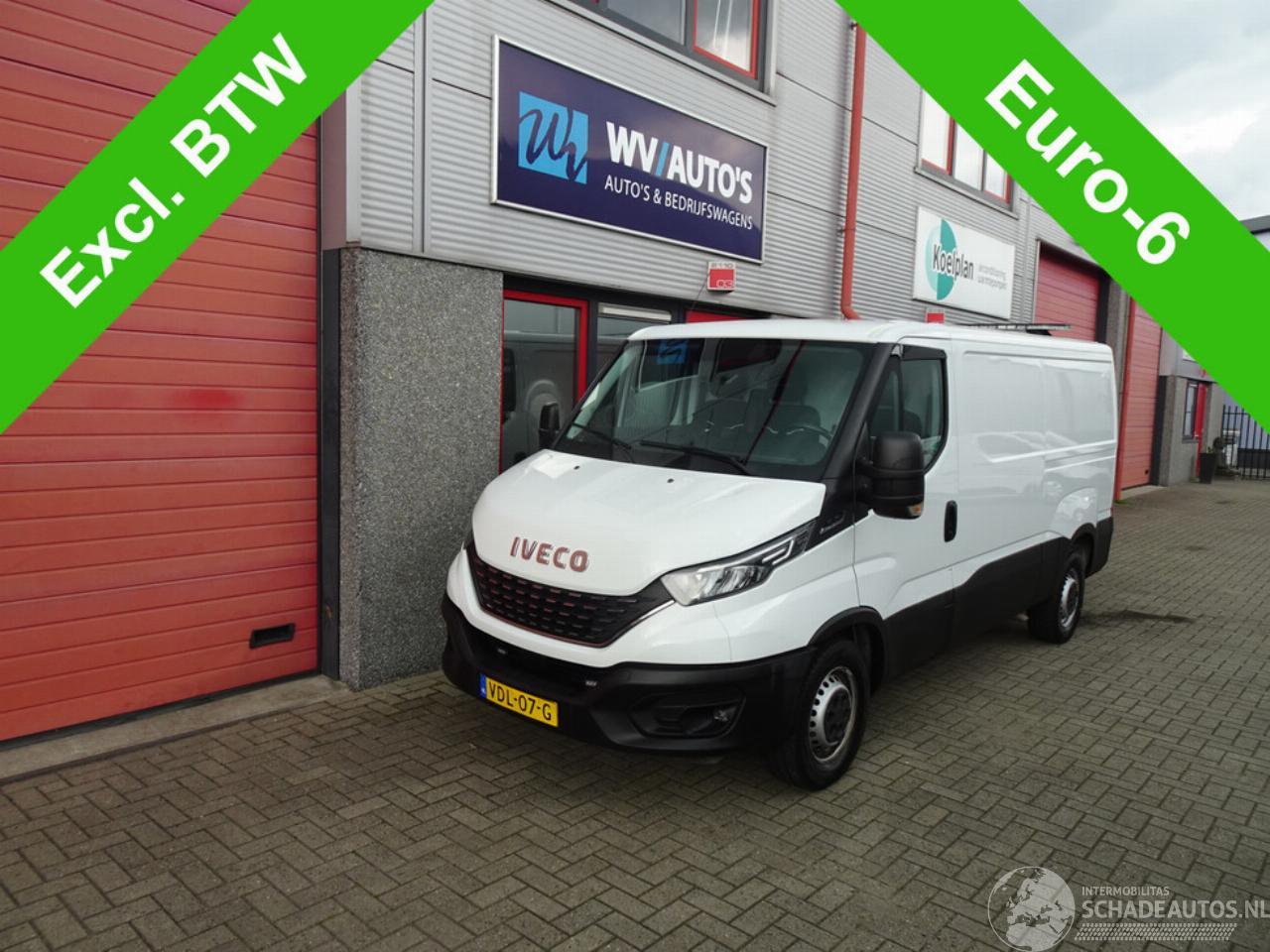 Iveco Daily 35S16V 2.3 352 H1-l2 hi matic 3500 kg trekgewicht 3 zits navi camera