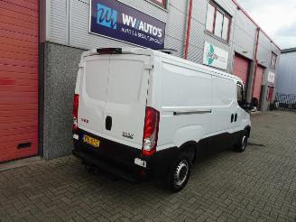 Iveco Daily 35S16V 2.3 352 H1-l2 hi matic 3500 kg trekgewicht 3 zits navi camera picture 3