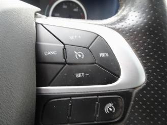Iveco Daily 35S16V 2.3 352 H1-l2 hi matic 3500 kg trekgewicht 3 zits navi camera picture 25