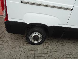Iveco Daily 35S16V 2.3 352 H1-l2 hi matic 3500 kg trekgewicht 3 zits navi camera picture 29