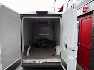 Fiat Ducato 35 2.3 MultiJet L3H2 koelwagen dag en nacht 3 zits picture 7