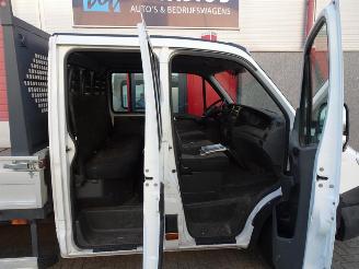 Iveco Daily 35S13 D 375 7 pers dc picture 9