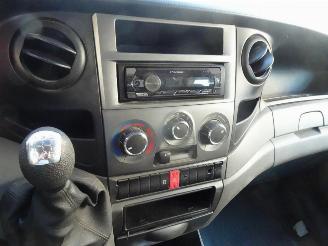 Iveco Daily 35S13 D 375 7 pers dc picture 7