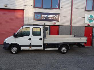 Iveco Daily 35S13 D 375 7 pers dc picture 5