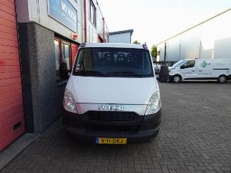 Iveco Daily 35S13 D 375 7 pers dc picture 11