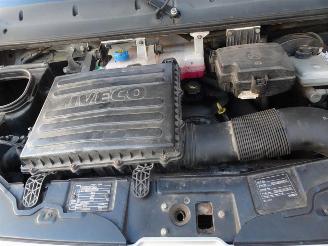 Iveco Daily 35S13 D 375 7 pers dc picture 15