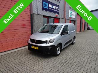 begagnad bil bedrijf Peugeot Partner 1.6 BlueHDI Premium 73810 km !!!!!!!! airco schuifdeur direct inzetbaar 2019/4