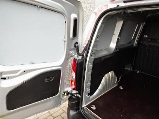 Peugeot Partner 1.6 BlueHDI Premium 73810 km !!!!!!!! airco schuifdeur direct inzetbaar picture 23