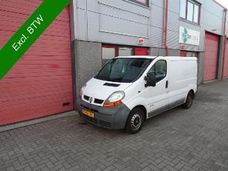 Tweedehands bestelwagen Renault Trafic 1.9 dCi L1H1 3 zitter apk 1-2027 !!!!!!!!!!!!!!! 2004/1