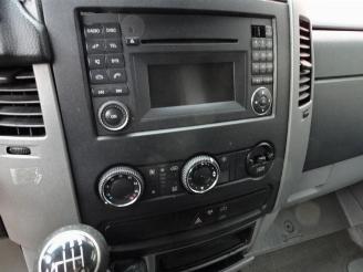 Volkswagen Crafter 35 2.0 TDI L2H2 airco motor schade !!!!!!!!!!!!!!! picture 8