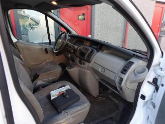 Renault Trafic 2.0 dCi T29 L2H1 airco 3 e versnelling stuk !!! picture 23