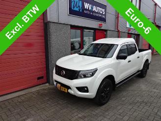 skadebil bedrijf Nissan Navara NISSAN 2.3 190 pk 5 zitter automaat 2022/3