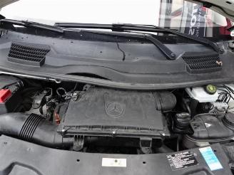 Mercedes Vito 111 CDI 118239 km !!!!!!!!! rijdbare schade picture 21