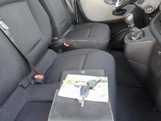 Renault Trafic 1.6 dCi T27 L1H1 Comfort 3 zits airco picture 9