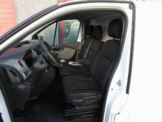 Renault Trafic 1.6 dCi T27 L1H1 Comfort 3 zits airco picture 7
