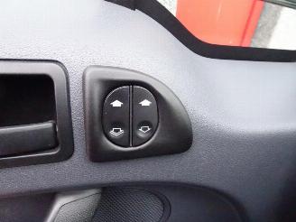 Ford Transit Connect T200S 1.8 TDCi Ambiente 48445 km top staat !!!!!!! picture 17