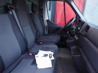 Renault Master T35 2.3 dCi 145 L3 Energy EURO VI bakwagen met laadklep picture 21