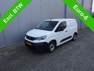 occasion commercial vehicles Peugeot Partner 1.5 BlueHDI Premium navi camera airco met opberglades / inrichting 2021/3