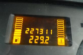 Opel Vivaro 1.9 DI L1H1 3 zits picture 19