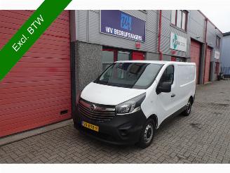 ocasión vehículos comerciales Opel Vivaro 1.6 CDTI L1H1 Edition EcoFlex 3 zits airco 2015/4