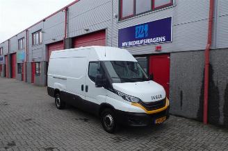 Iveco Daily 35S16V 2.3 35 2h l 3 3 zits automaat nl auto !!!!!!!! picture 4