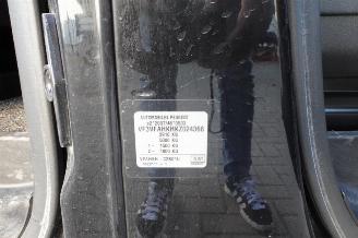 Peugeot Expert 231L 2.0 BlueHDI 120 DC Premium LET OP 1 E VERSNELING STUK WEL GEWOON RIJDBAAR !!!!!!!!!!!! picture 27