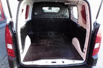 Peugeot Partner 1.5 BlueHDI Premium met achterklep airco picture 10