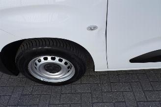 Peugeot Partner 1.5 BlueHDI Premium met achterklep airco picture 11
