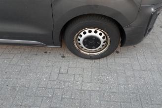 Peugeot Expert 2.0 BlueHDI 145 Long Premium DC 5 zits picture 8