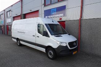 Mercedes Sprinter 315 1.9 CDI maxi xxxxl airco automaat picture 4