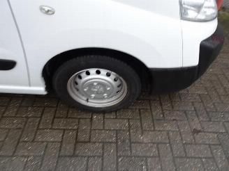 Peugeot Expert 227 2.0 HDI L1H1 Profit+ airco 3 zits picture 21