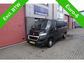 Tweedehands bestelwagen Peugeot Boxer 330 2.2 BlueHDi 120 L2H1 Premium airco 2021/1
