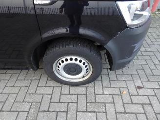 Volkswagen Transporter 2.0 TDI L2H1 Highline navi / pdc/ cruis . ac picture 26
