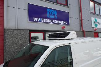 Volkswagen Transporter 2.0 TDI L1H1 T800 carrier gescheiden compartimenten picture 9