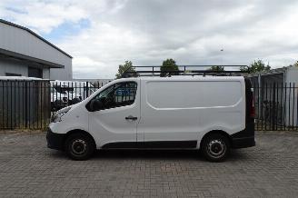 Renault Trafic 1.6 dCi T27 L1H1 Comfort 3 zits airco picture 4