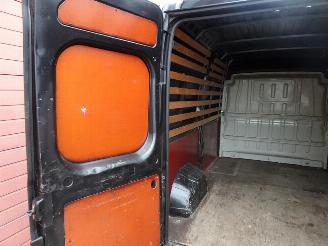 Peugeot Boxer 330 2.2 HDI L2H2 XR 3 zits airco picture 15
