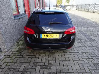 Peugeot 308 SW 1.2 PureTech Blue Lease Premium let op nieuwe motor !!!!!!! picture 17