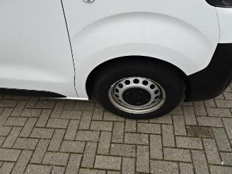 Peugeot Expert 2.0 BlueHDI 120 pk Standard Premium 3 zits picture 22