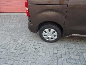 Peugeot Expert 231C 2.0 BlueHDI 120 Premium Pack 3 zits airco picture 20