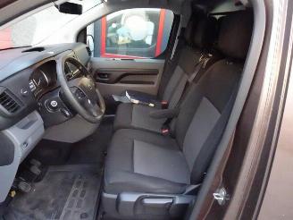Peugeot Expert 231C 2.0 BlueHDI 120 Premium Pack 3 zits airco picture 8