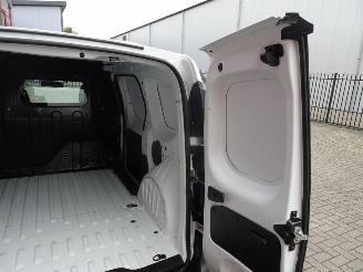 Renault Express 1.3 TCe 100 Comfort benzine uitvoering airco uniek picture 30