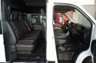 Peugeot Boxer 335 2.2 BlueHDi 140 L3H2 Premium DC picture 5