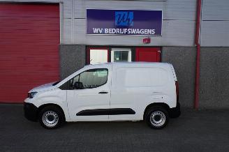 Peugeot Partner 1.5 BlueHDI Premium met achterklep airco picture 6