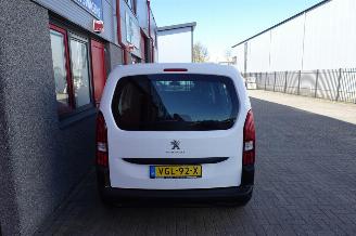 Peugeot Partner 1.5 BlueHDI Premium met achterklep airco picture 13