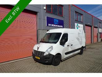 ojeté vozy dodávky Renault Master T35 2.3 dCi L2H2 3 zits airco 2014/8