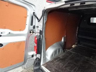 Peugeot Expert 231S 2.0 BlueHDI 120 Premium picture 24