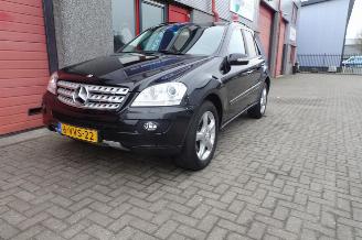 Mercedes M-klasse 320 CDI 4 matic airco navi lkw / van 3500 kg trekhaakgewicht picture 26