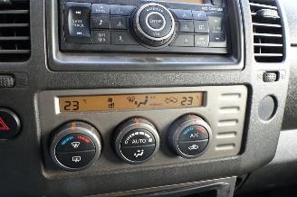Nissan Navara dc automaat lang airco navara picture 8