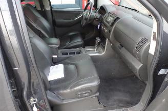 Nissan Navara dc automaat lang airco navara picture 15