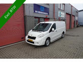 occasion commercial vehicles Peugeot Expert 229 2.0 HDI L2H1 Navteq 2 121655 km !! 3 zits 2016/1